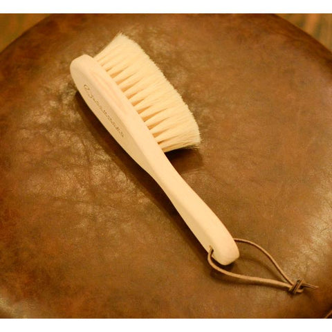 浅草アートブラシ　高級カシミヤ用洋服ブラシ　「輝」　(桐箱入り)